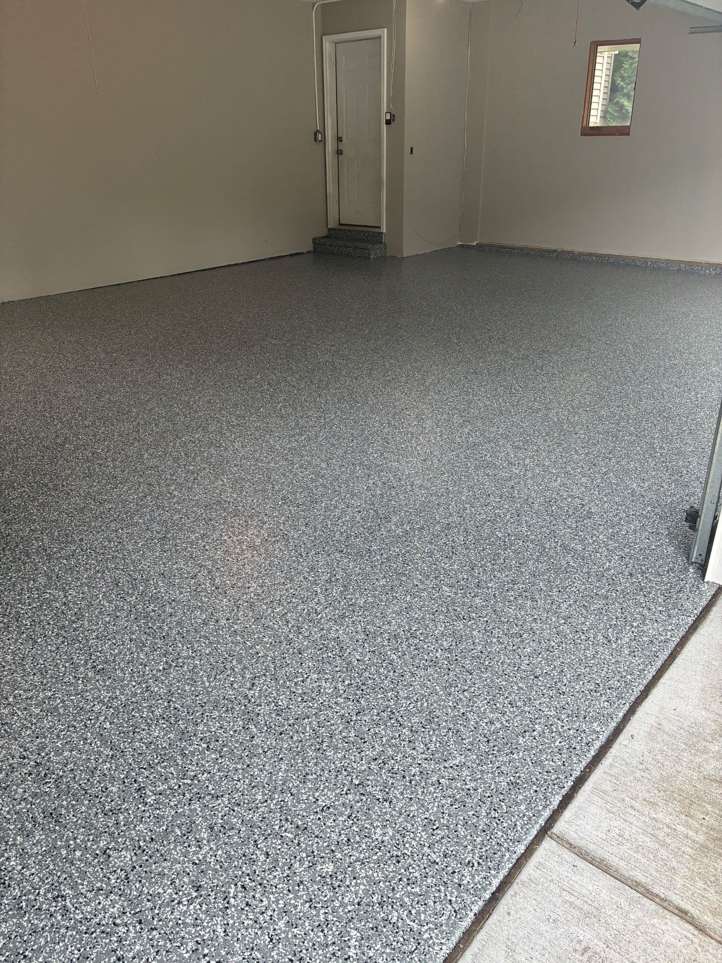Gallery photos for Durable Flaked Epoxy Garage Floor Transformations: Image #2