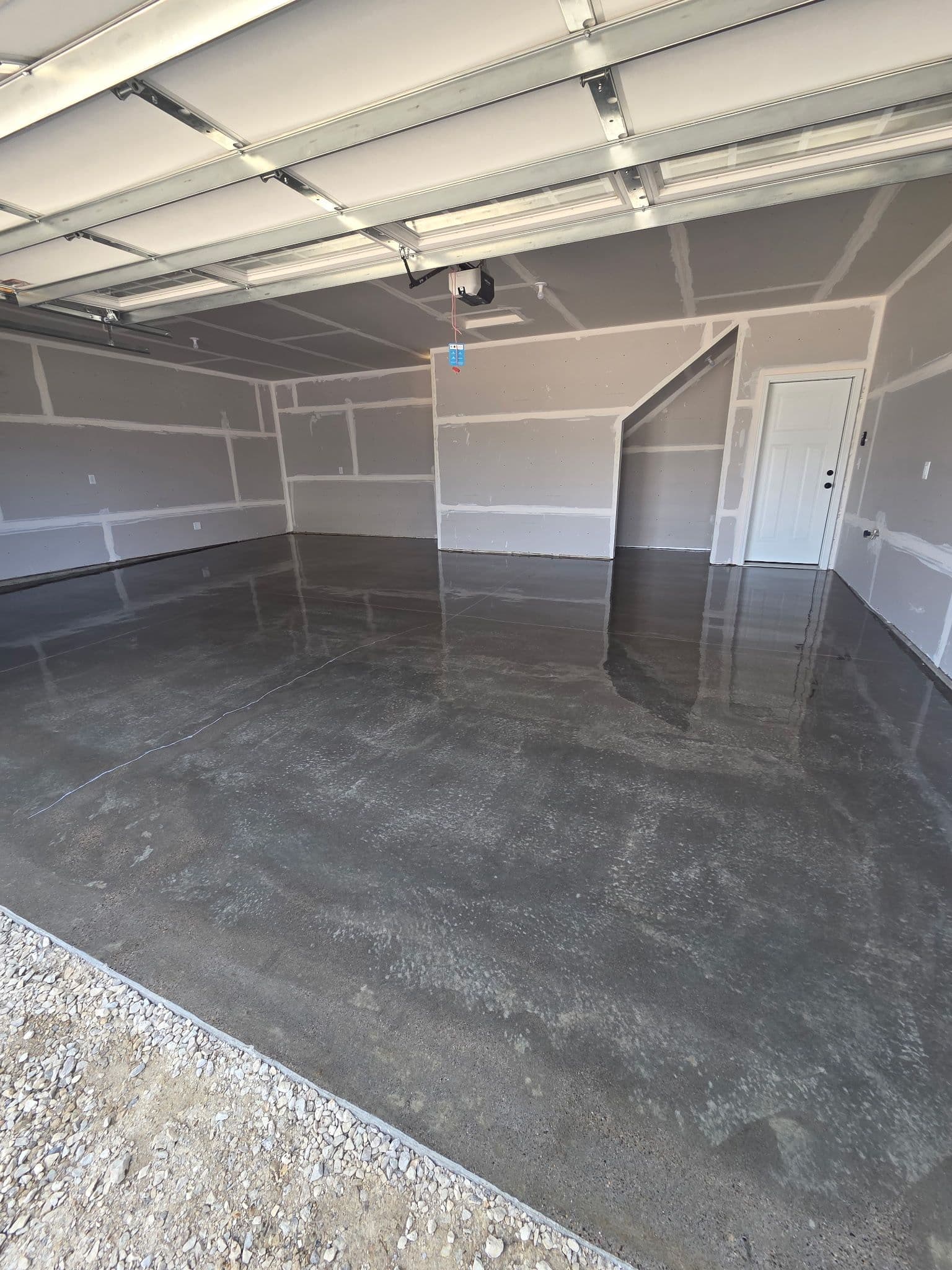 Gallery photos for Polyaspartic Garage Floor Done Right in Elko New Market MN: Image #1