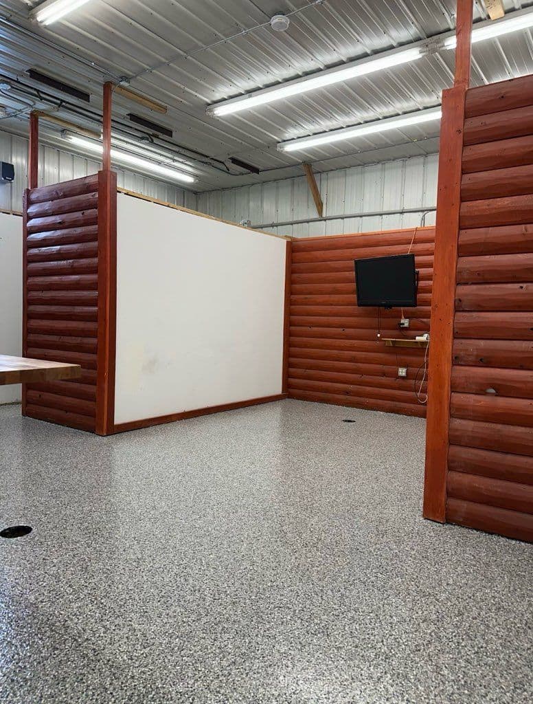 Gallery photos for Stunning Gym Makeover with Versatile Epoxy Flooring: Image #3