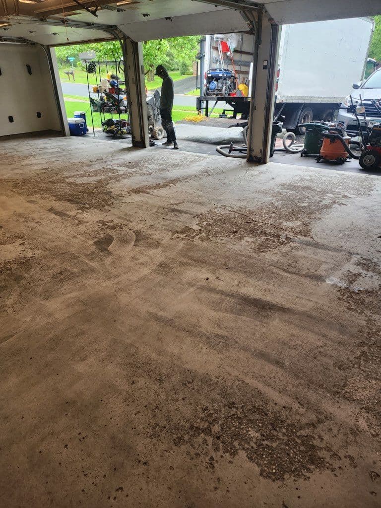 Gallery photos for Stillwater Garage Epoxy Floor Transformation: Image #3