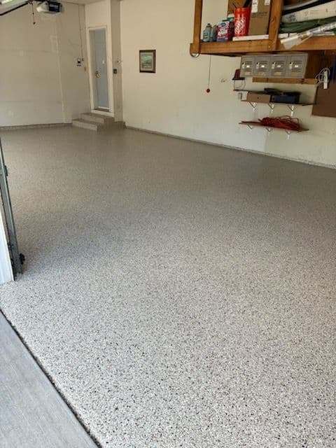 Gallery photos for Sleek Garage Floor Makeover in Oakdale: Image #1