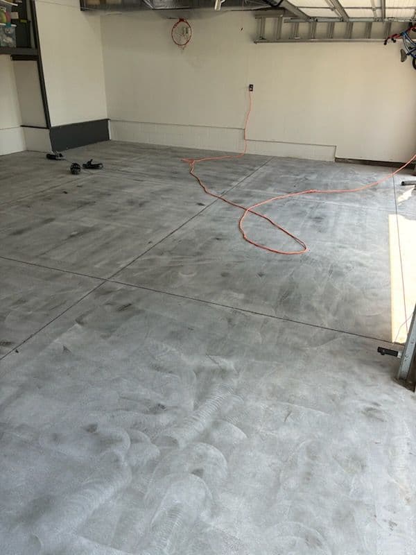 Gallery photos for Stunning Garage Transformation with Flaked Epoxy: Image #2