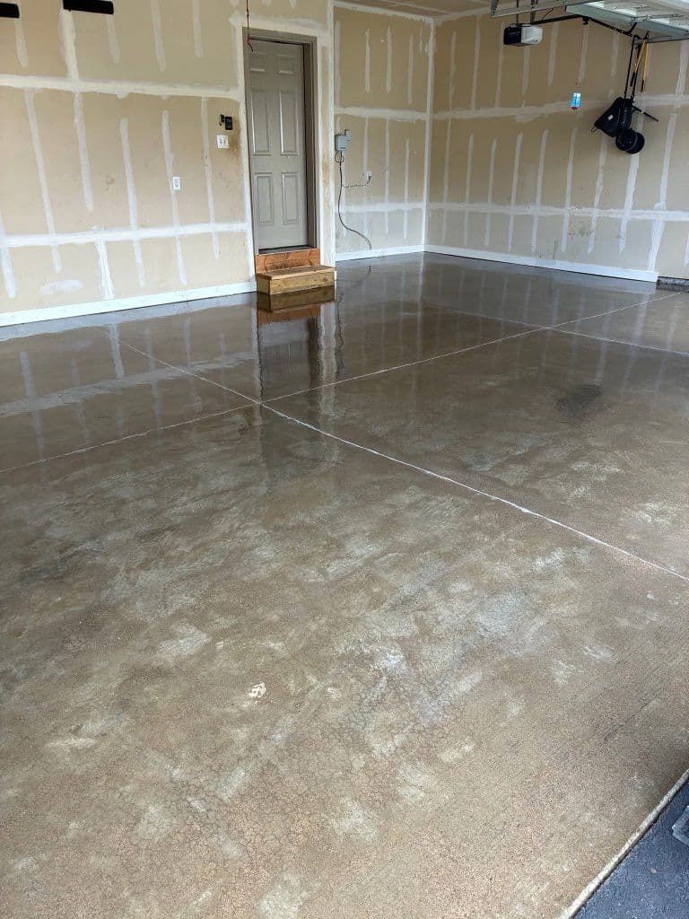 Gallery photos for Revitalize Your Garage with Premium Polyaspartic Floors: Image #2