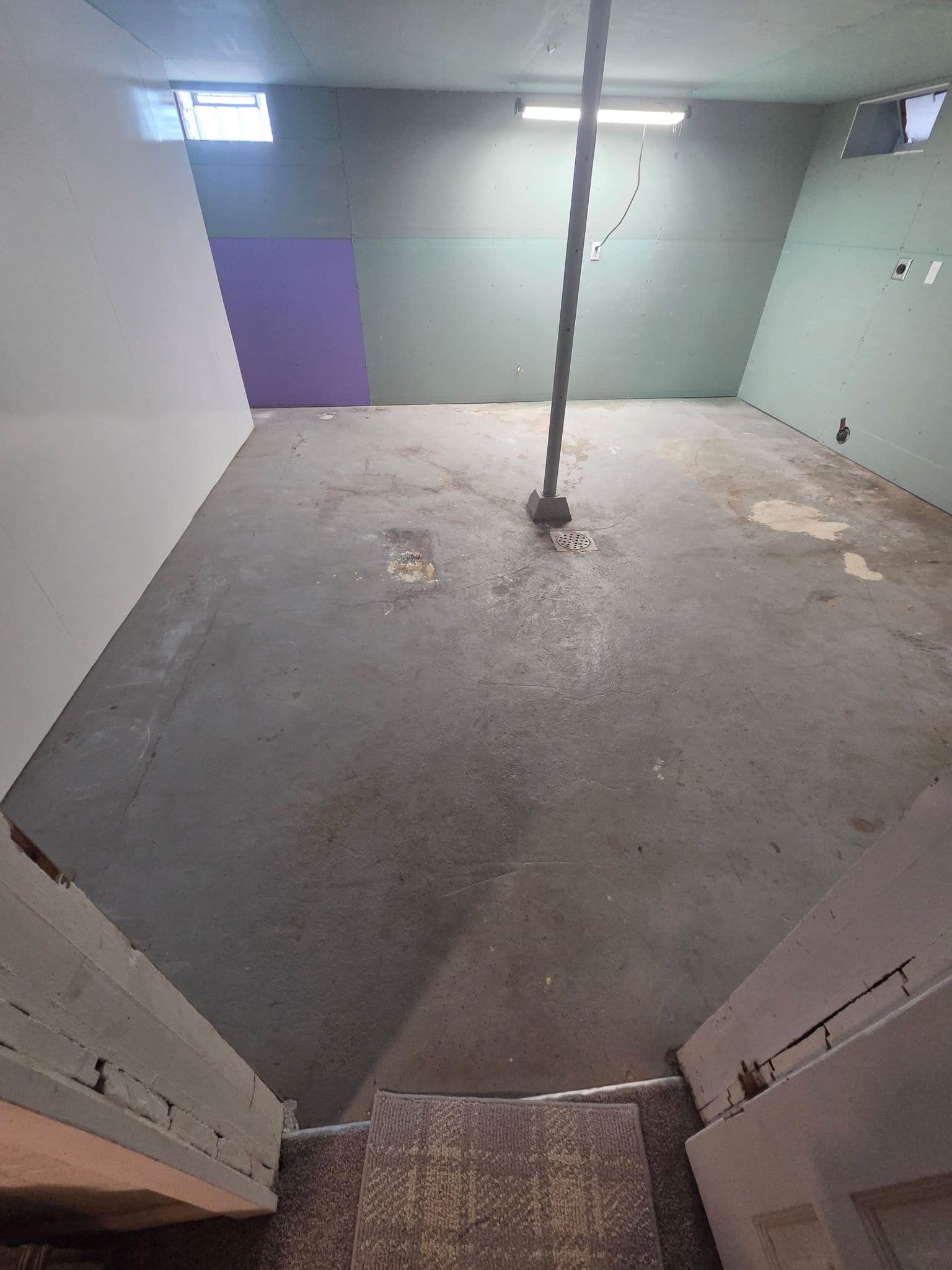 Gallery photos for Cracked Laundry Room Floor Gets a Full Flake Epoxy Finish in Lakeville: Image #3